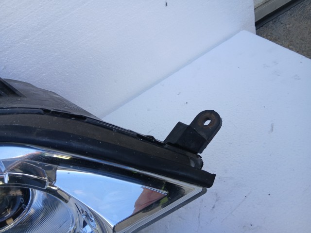 19444 Opel Antara 2006-2015 Lámpa , Fényszóró Használt Jobb első