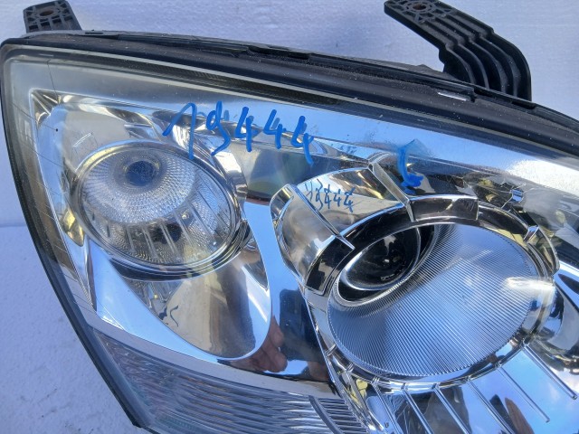 19444 Opel Antara 2006-2015 Lámpa , Fényszóró Használt Jobb első