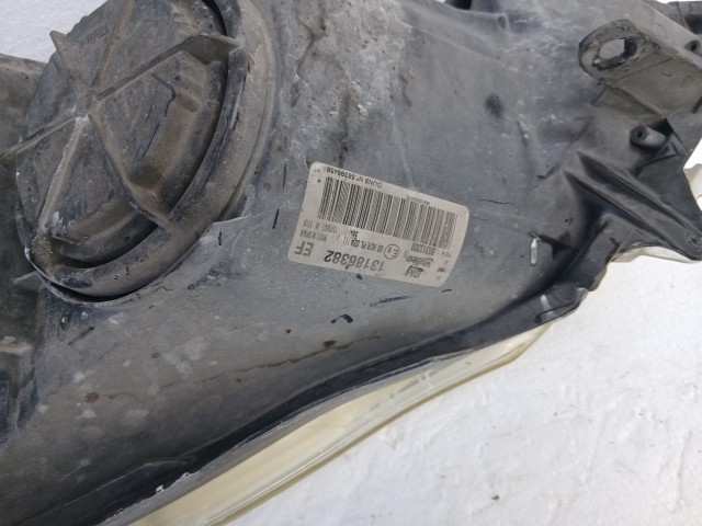 19452 Opel Corsa D 2006-2014 Jobb első Lámpa Fényszóró