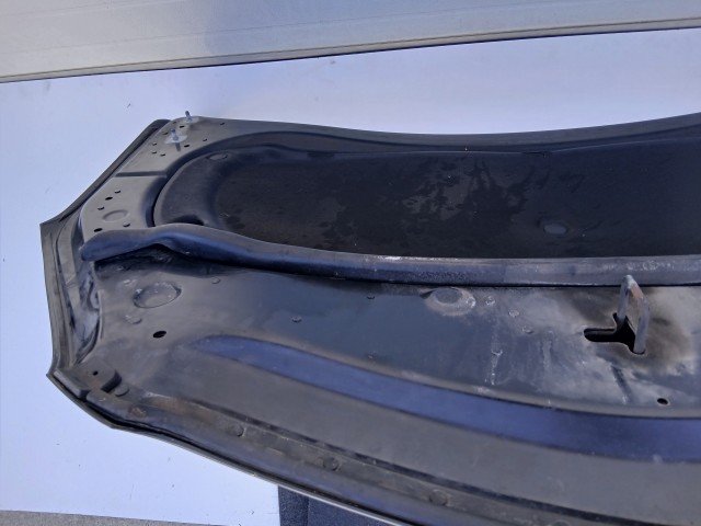 19466 Opel Mokka 2012-2019 Motorháztető Használt Fekete Z22c 