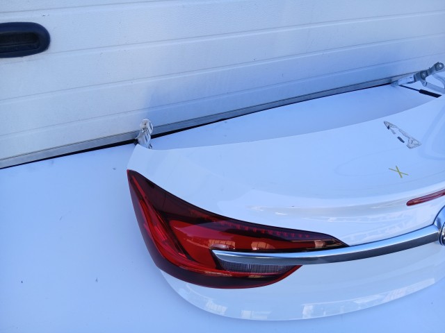 19460 Opel Cascada 2013-2018 Csomagtérajtó Használt Fehér Y40r