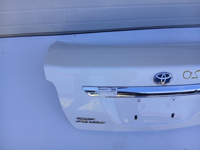 19463 Toyota Corolla axio e160 2012-2019 Csomagtérajtó Használt Fehér 