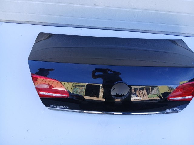 19462 Volkswagen Passat B7 2010-2014 Csomagtérajtó Használt Fekete Lcx9