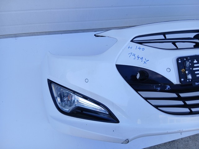19497 Hyundai I40 2011-2019 első Lökhárító Fehér radaros