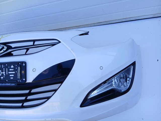 19497 Hyundai I40 2011-2019 első Lökhárító Fehér radaros