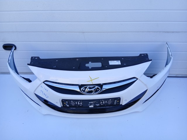 19497 Hyundai I40 2011-2019 első Lökhárító Fehér radaros
