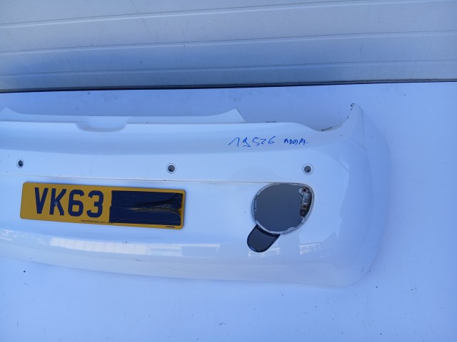 19526 Opel Adam 2012-2019 hátsó Lökhárító parkszenzoros Fehér Y40r