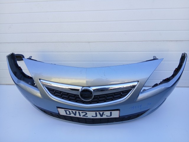 19528 Opel Astra J 2009-2015 első Lökhárító szürke Z179