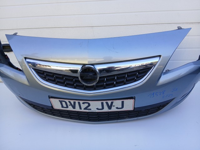 19528 Opel Astra J 2009-2015 első Lökhárító szürke Z179