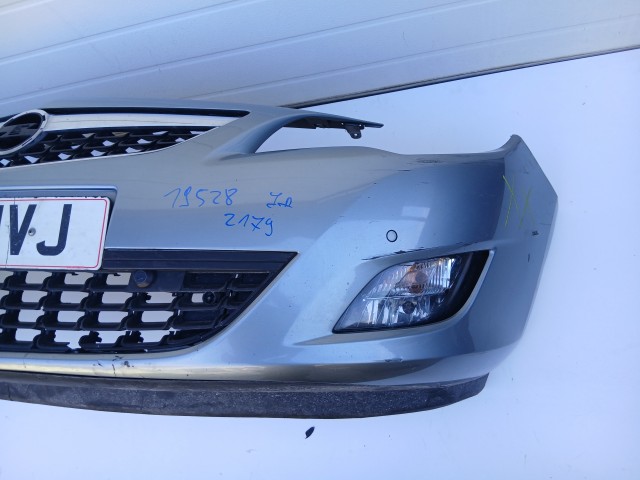 19528 Opel Astra J 2009-2015 első Lökhárító szürke Z179