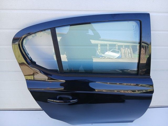 19557 Opel Corsa E 2014-2019 Jobb hátsó Ajtó Fekete Y22c 5 ajtós