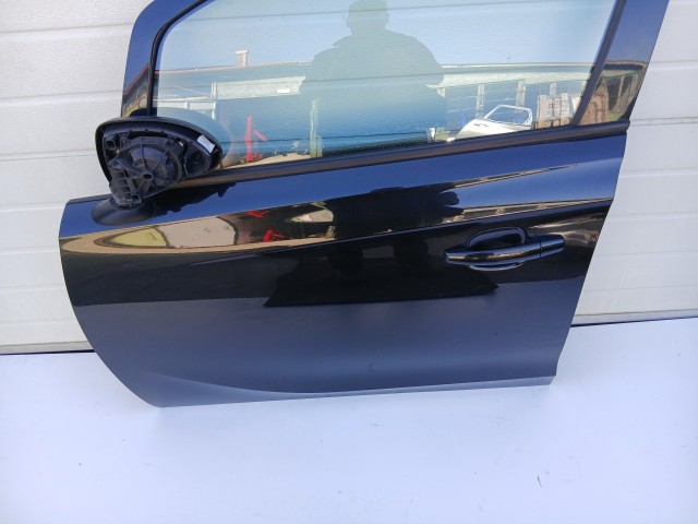 19559 Opel Corsa E 2014-2019 Bal első Ajtó Fekete Y22c