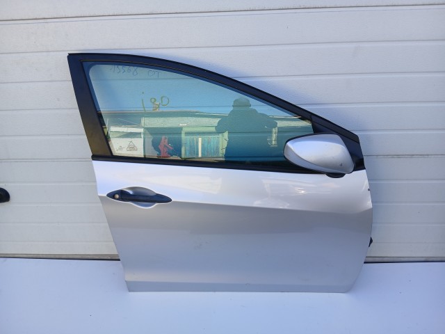19568 Hyundai Hyundai i30 (GD) 2012-2017 Jobb első Ajtó Ezüst