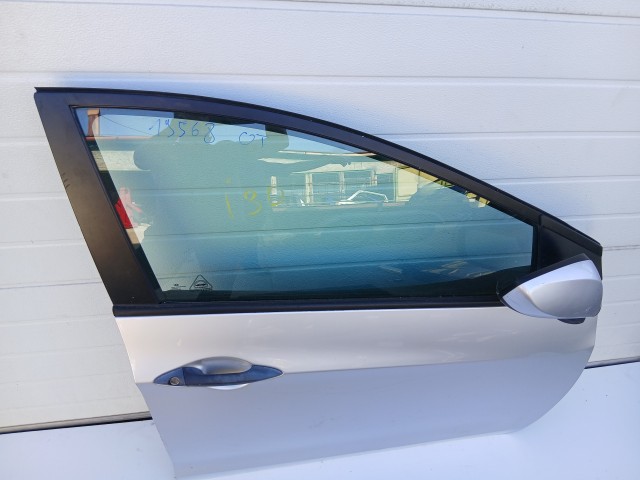 19568 Hyundai Hyundai i30 (GD) 2012-2017 Jobb első Ajtó Ezüst