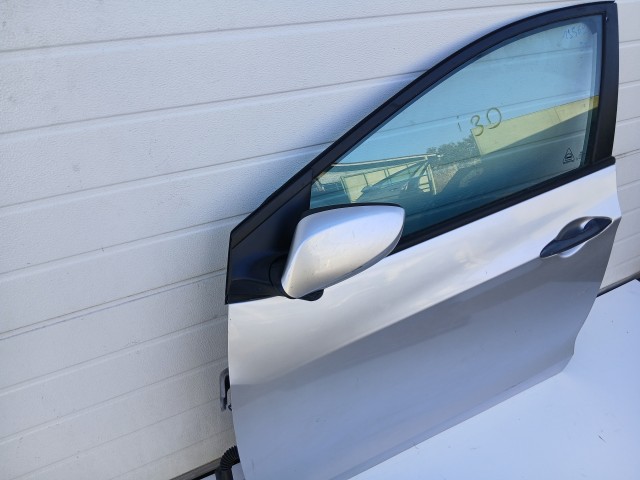 19569 Hyundai Hyundai i30 (GD) 2012-2017 Bal első Ajtó Ezüst 