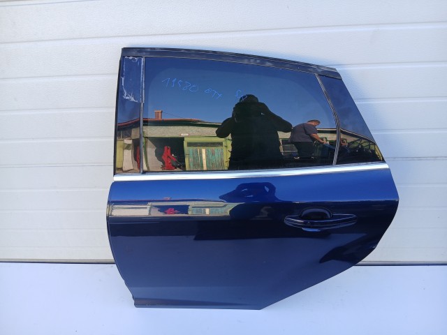 19580 Ford Focus Mk3 2011-2018 Bal hátsó Ajtó Kék 5 ajtós