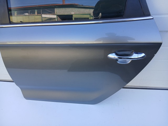 19577 Kia Carens (RP) 2013 Bal hátsó Ajtó Grafit