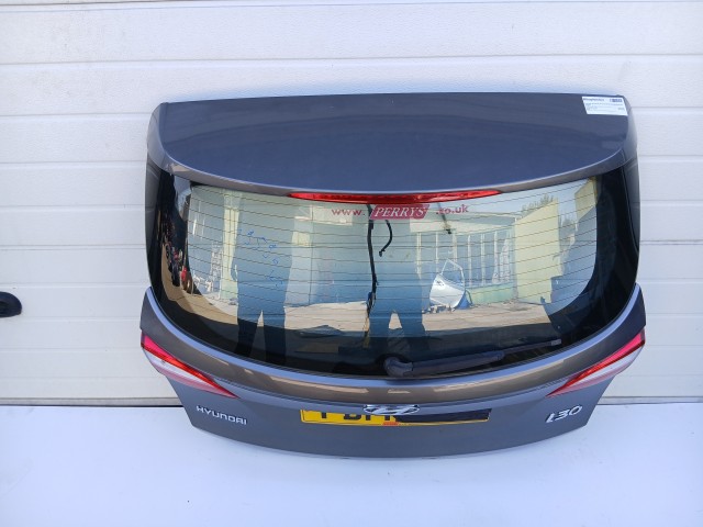 19596 Hyundai Hyundai i30 (GD) 2012-2017 Kombi Csomagtérajtó Használt  Grafit