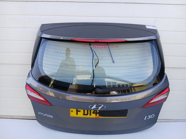 19596 Hyundai Hyundai i30 (GD) 2012-2017 Kombi Csomagtérajtó Használt  Grafit