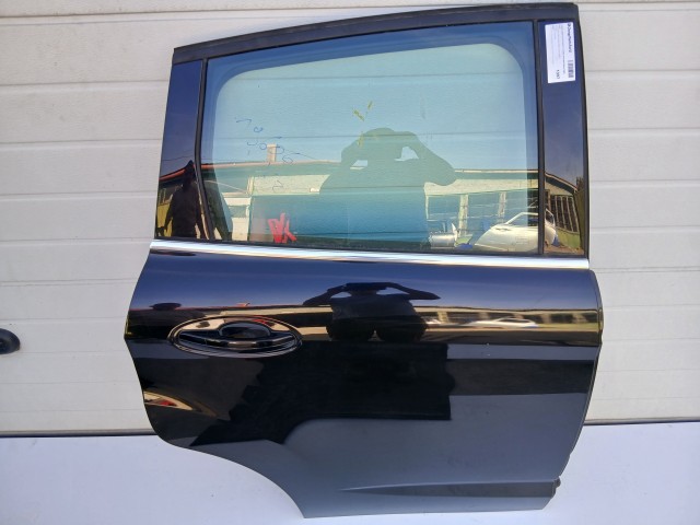 19606 Ford C-max Mk2 2011- Jobb hátsó Ajtó Fekete