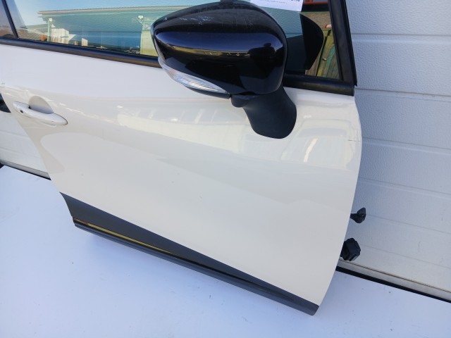 19620 Renault Captur 2013-2019 Jobb első Ajtó Fehér