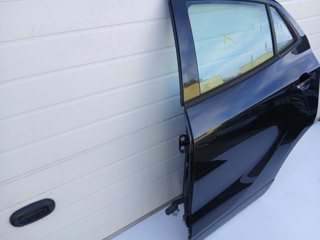 19650 Opel Mokka 2012-2019 Bal hátsó Ajtó Fekete Z22c