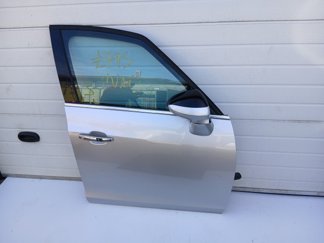 19662 Opel Zafira C 2011-2017 Jobb első Ajtó Ezüst  Z176