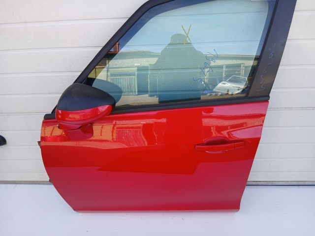 Opel Zafira C 2011-2017 bal első Ajtó piros z50b