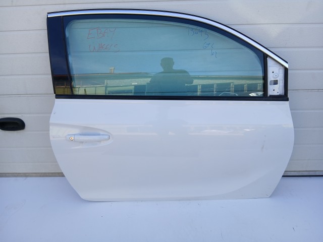 19643 Opel Astra J 2009-2015 GTC Jobb első Ajtó Fehér Y40r 