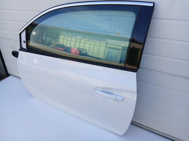 19644 Opel Astra J 2009-2015 GTC Bal első Ajtó Fehér Y40r