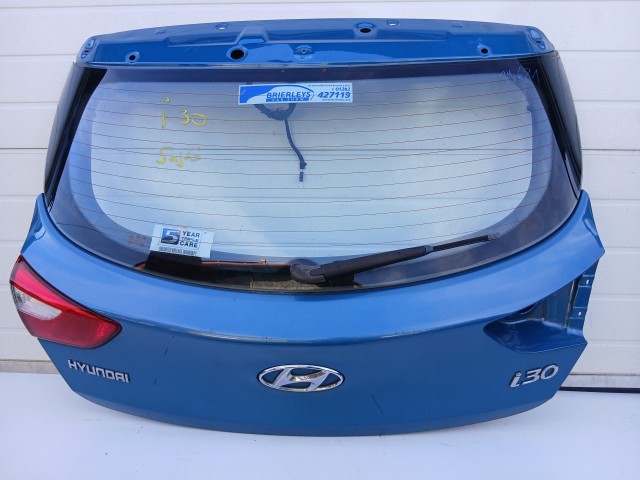 19681 Hyundai Hyundai i30 (GD) 2012-2017 Csomagtérajtó Használt  Kék 5 ajtós