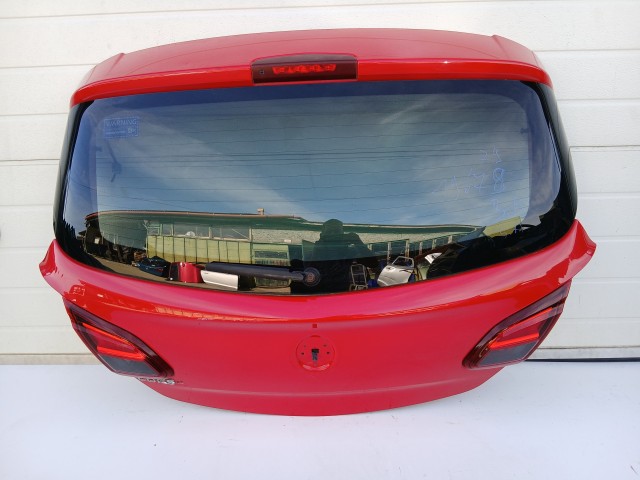 19679 Opel Corsa E 2014- 2014-2019 Csomagtérajtó Használt Z50b Piros 5 ajtós