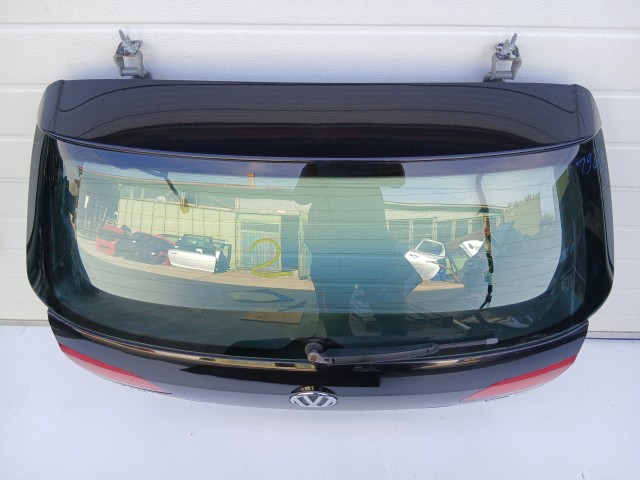 19683 Volkswagen Passat B7 2010-2014 kombi Csomagtérajtó Lc9x Fekete