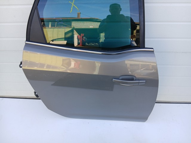 19627 Opel Meriva B 2010-2017 Jobb hátsó Ajtó Barna Z40w