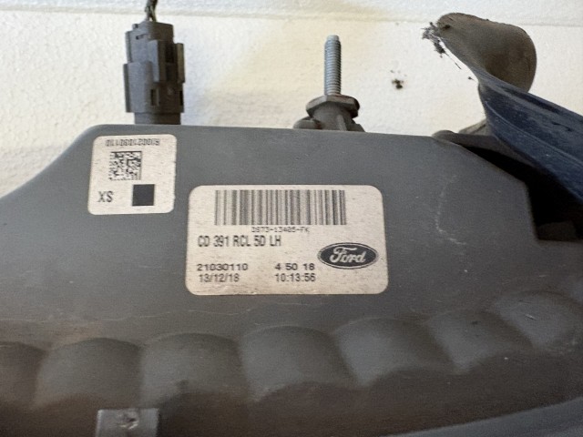 19719 Ford Mondeo Mk5 Bal hátsó Lámpa ledes 5 Ajtós