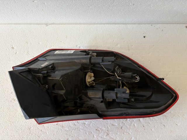 19723 Opel Astra J 2009-2015 kombi Jobb hátsó Lámpa