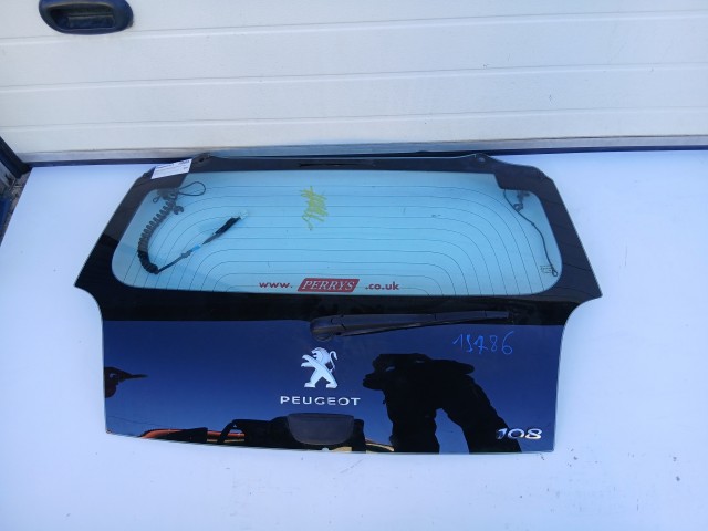 19786 Peugeot 108 mk1 2014-2018 Csomagtérajtó Használt  Fekete 