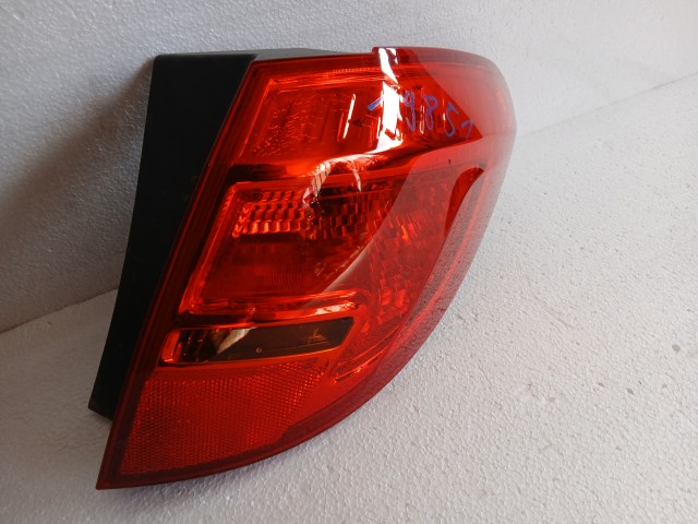 19851 Opel Meriva B 2010-2017  Jobb hátsó Lámpa