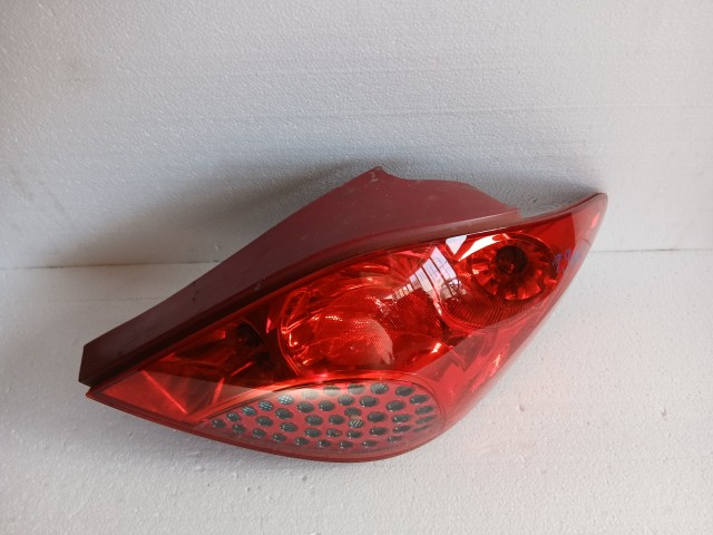 19846 Peugeot 207 2006-2014  Jobb hátsó Lámpa