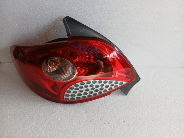 19847 Peugeot 206+ Bal hátsó Lámpa