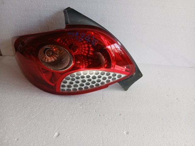 19847 Peugeot 206+ Bal hátsó Lámpa