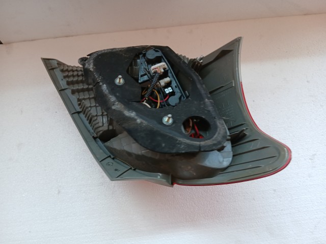19855 Toyota Yaris II. 2005-2011(xp90) 2005-2011 Jobb hátsó Lámpa