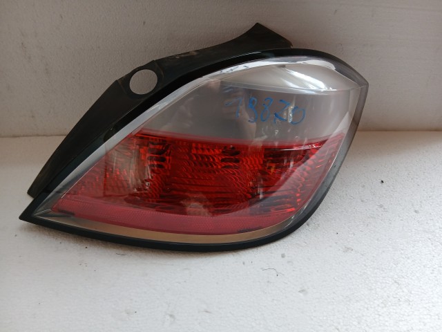 19870 Opel Astra H 2004-2010  Jobb hátsó Lámpa 5 ajtós