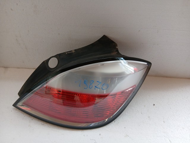 19870 Opel Astra H 2004-2010  Jobb hátsó Lámpa 5 ajtós