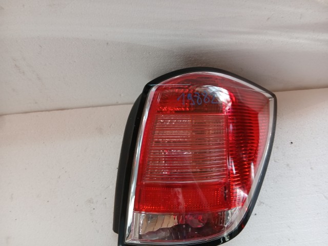 19882 Opel Astra H 2004-2010 kombi Jobb hátsó Lámpa