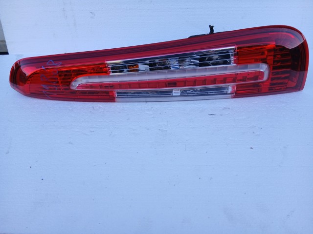 19868 Ford C-max MK1 2003-2011 Jobb hátsó Lámpa Ledes