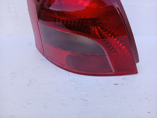 19861 Toyota Yaris II. 2005-2011(xp90)  Bal hátsó Lámpa
