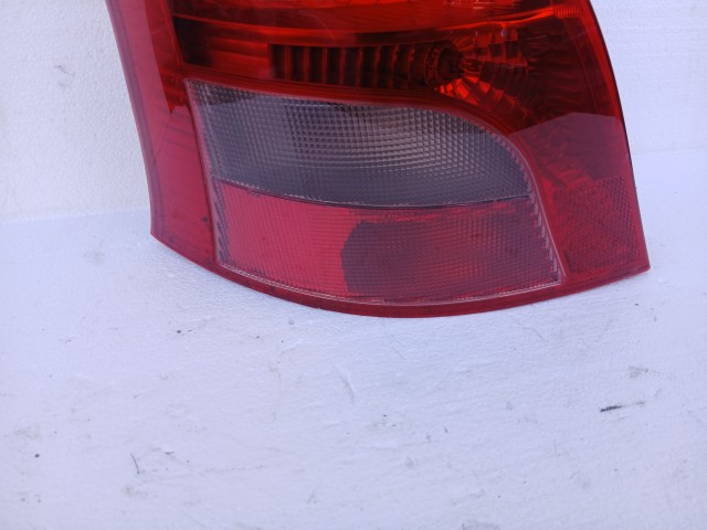 19862 Toyota Yaris II. 2005-2011(xp90) Bal hátsó Lámpa