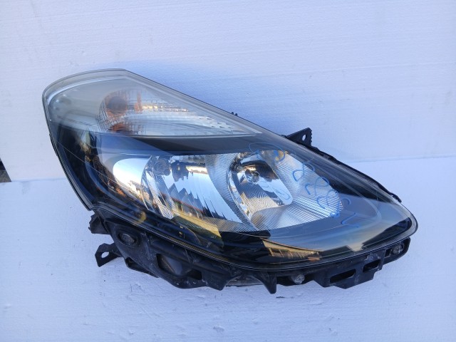 19888 Renault Clio III. 2007-2014 Jobb első Lámpa Fényszóró