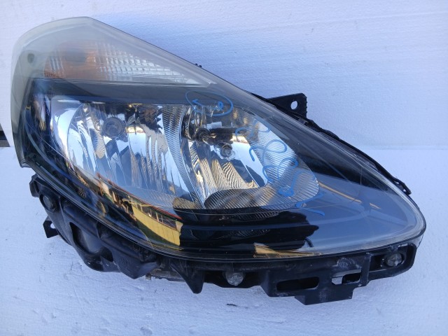 19888 Renault Clio III. 2007-2014 Jobb első Lámpa Fényszóró